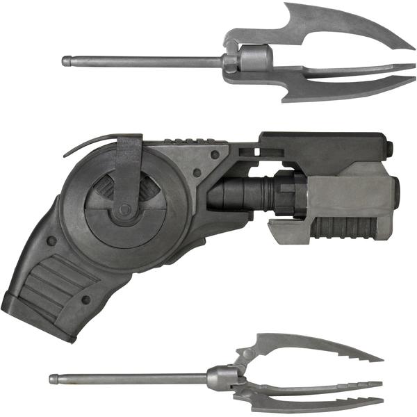 Arkham Origins Prop Replica: Grapnel Gun and Accessories