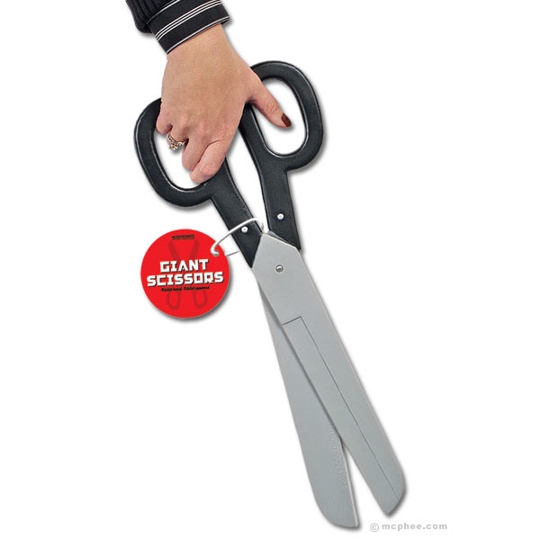 https://www.geekalerts.com/u/Giant-Scissors.jpg