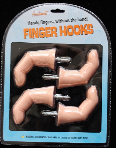 https://www.geekalerts.com/u/Novelty-Finger-Hooks1.jpg