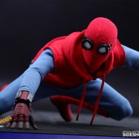 Spider-Man (Homemade Suit Version) Sixth-Scale Figure