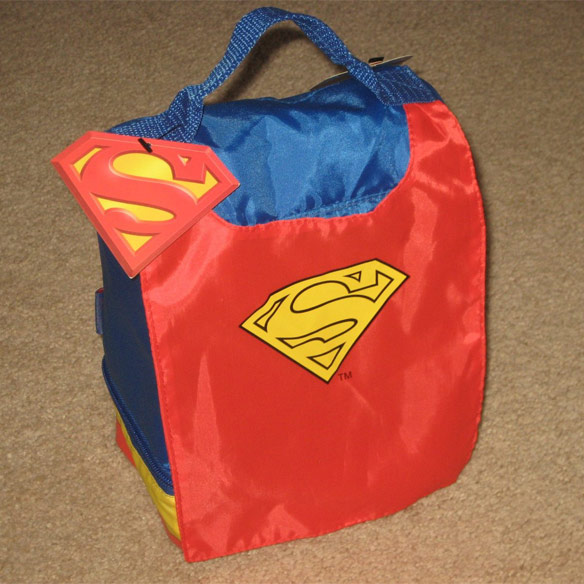 https://www.geekalerts.com/u/Superman-Thermos-Lunch-Box-with-Cape.jpg